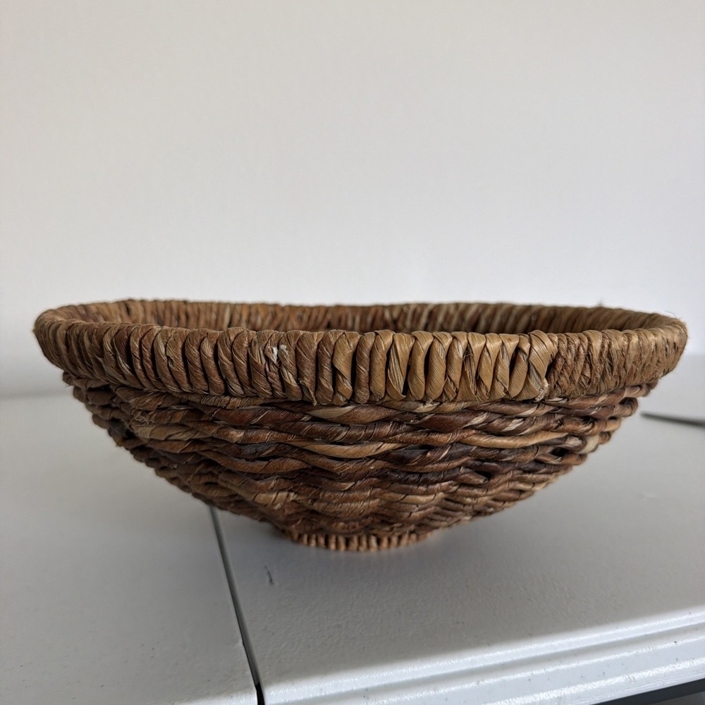 Vintage Round Woven Rattan Wicker Serving Tray Decor Dish Basket Metal Frame